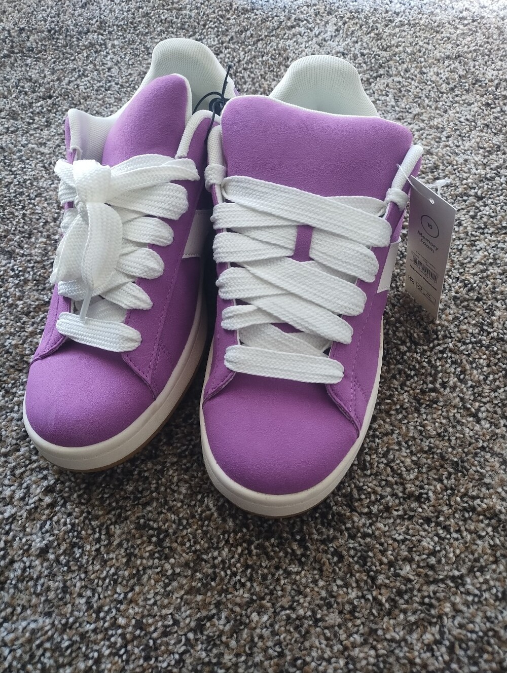 No Boundaries Lavender Low-Top Sneakers with White Laces